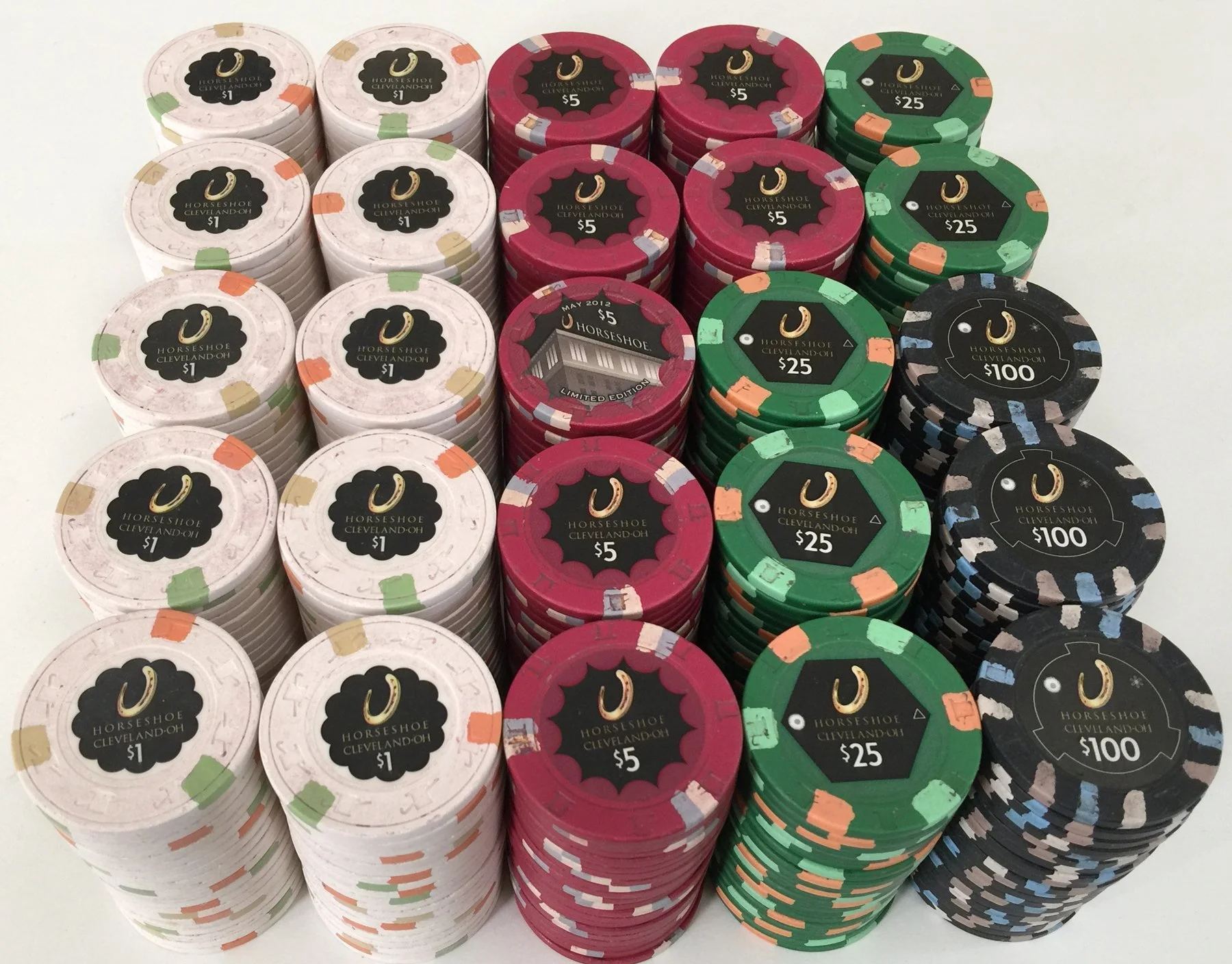 Mesas de casino en vivo con crupier